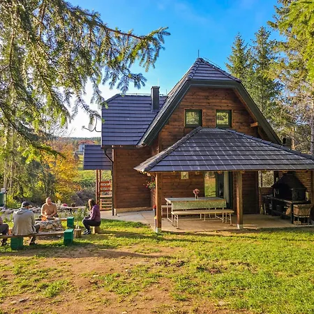 Vacation Miki 2 Case de vacanță Ljubos