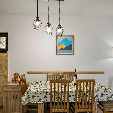 Case de vacanță Vacation Miki 2 Ljubos